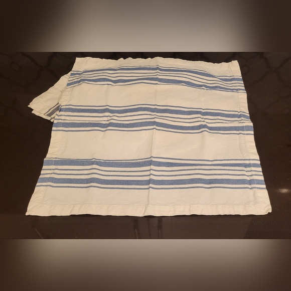 World Market Set of Six (6) Cloth Napkins - Picture 4 of 6